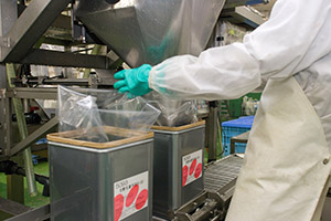 「国内加工」で、 顧客ニーズに柔軟・迅速に対応